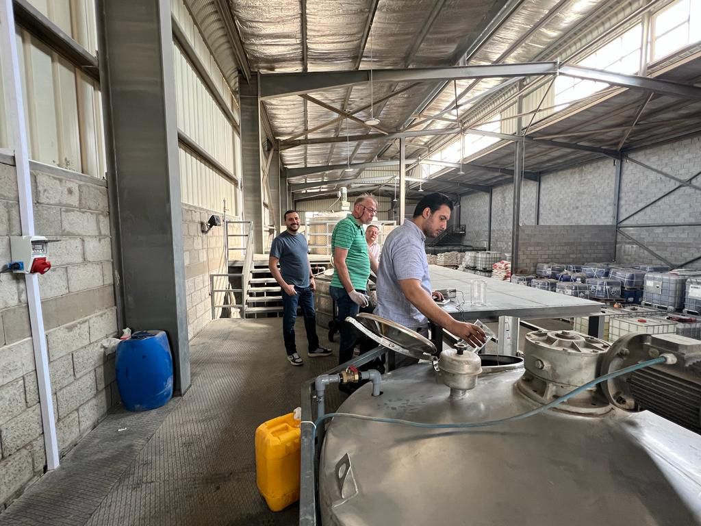 Odoo • A picture with a caption